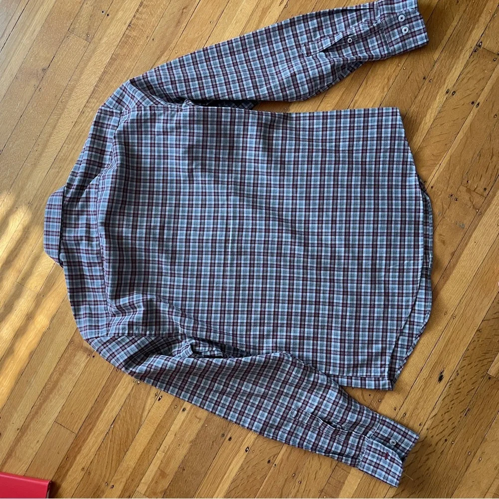 UntuckIT dezzani regular fit M medium flannel button down up shirt preppy plaid - Picture 5 of 5
